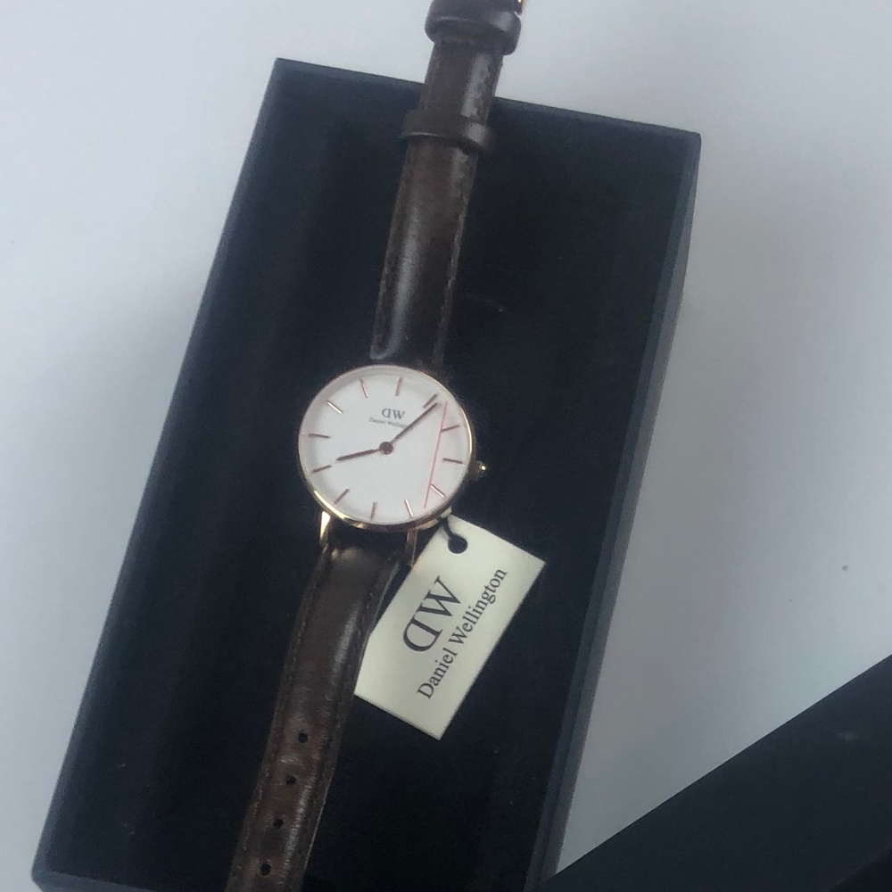 New Daniel Wellington Brown Leather Watch